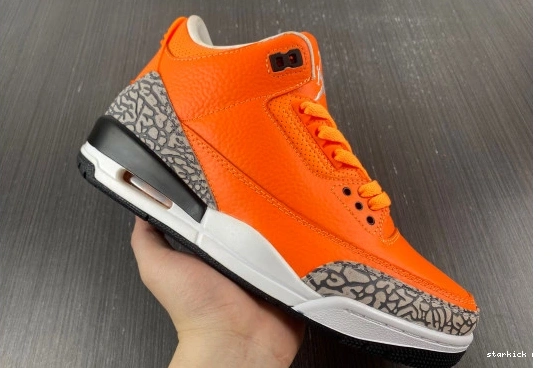 CT8532-801 3 Air Jordan 